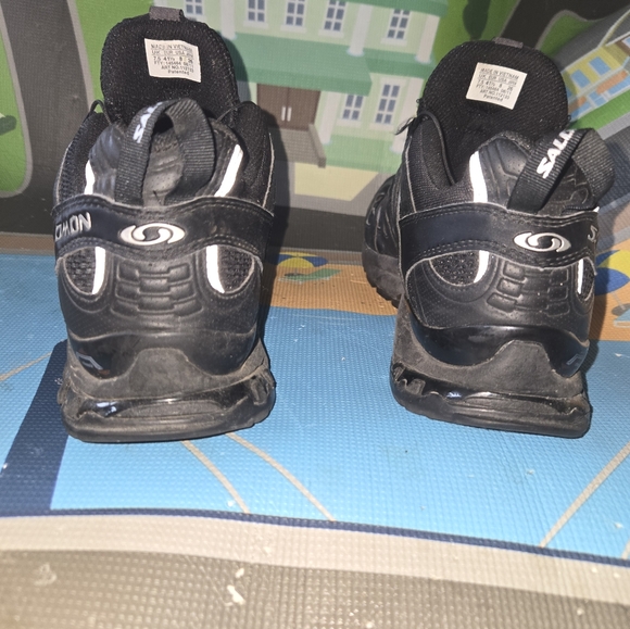Salomen hiking shoes - Picture 3 of 5